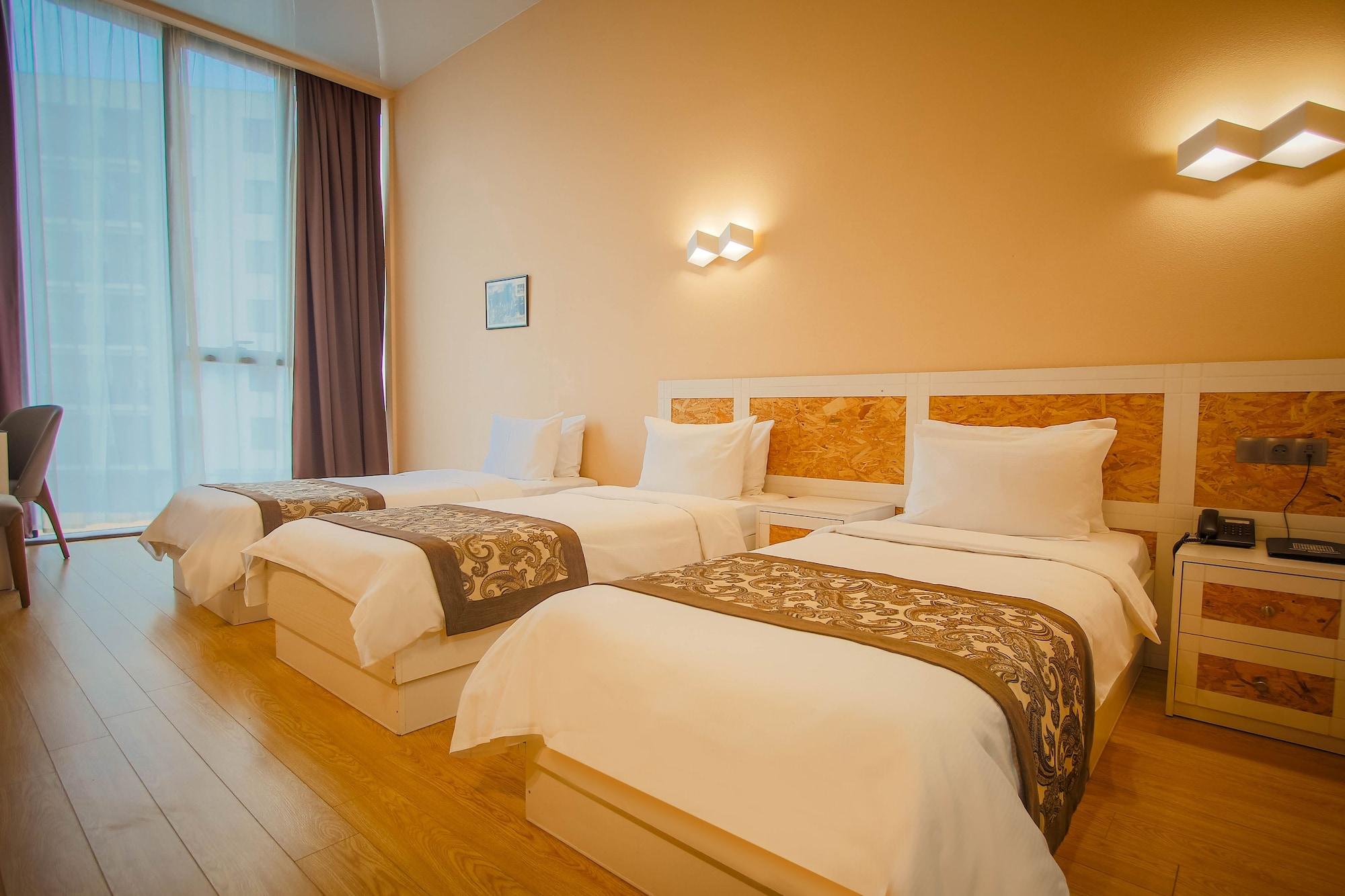 Iveria Inn Hotel Tbilisi Eksteriør bilde