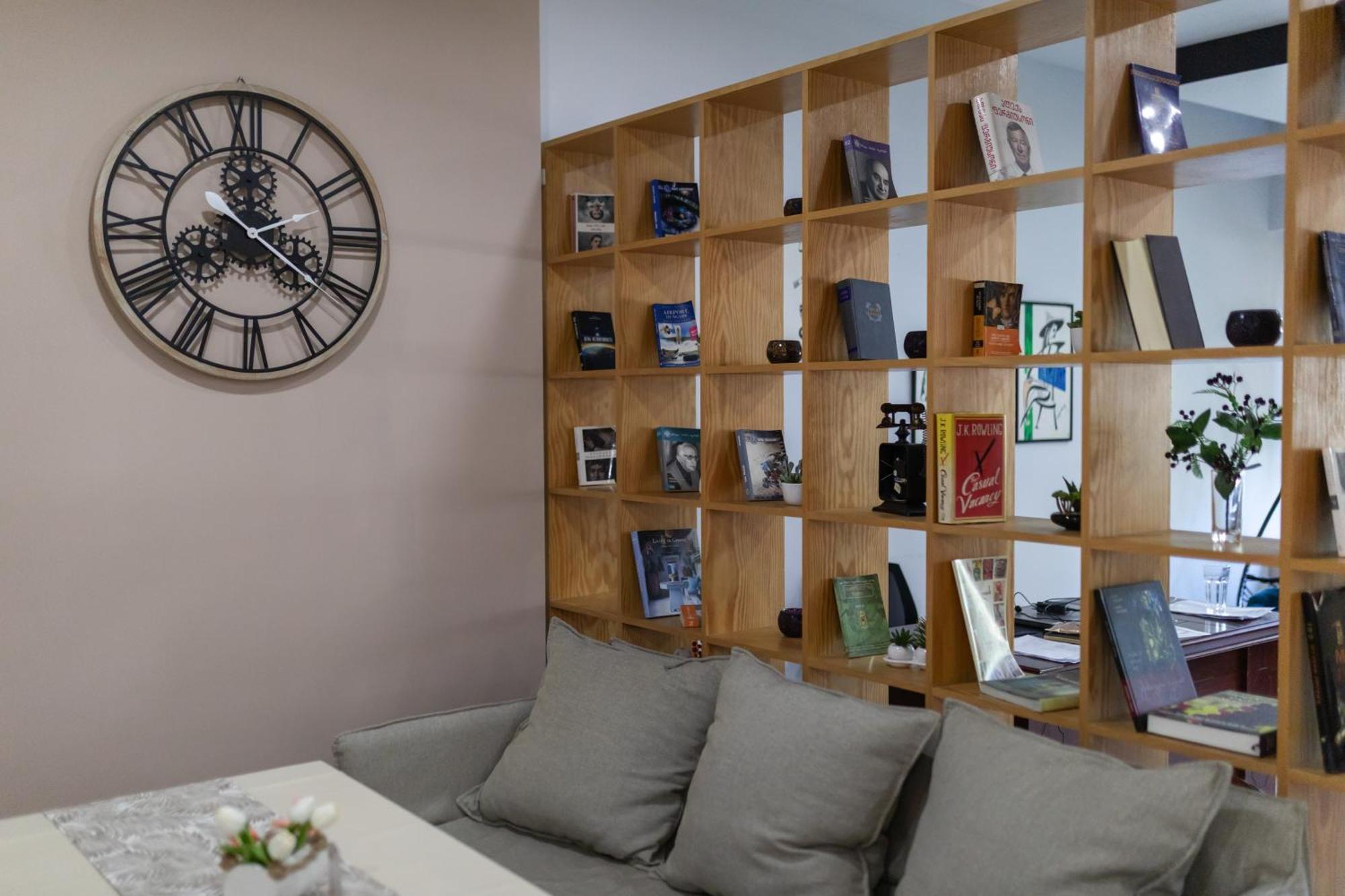 Iveria Inn Hotel Tbilisi Eksteriør bilde