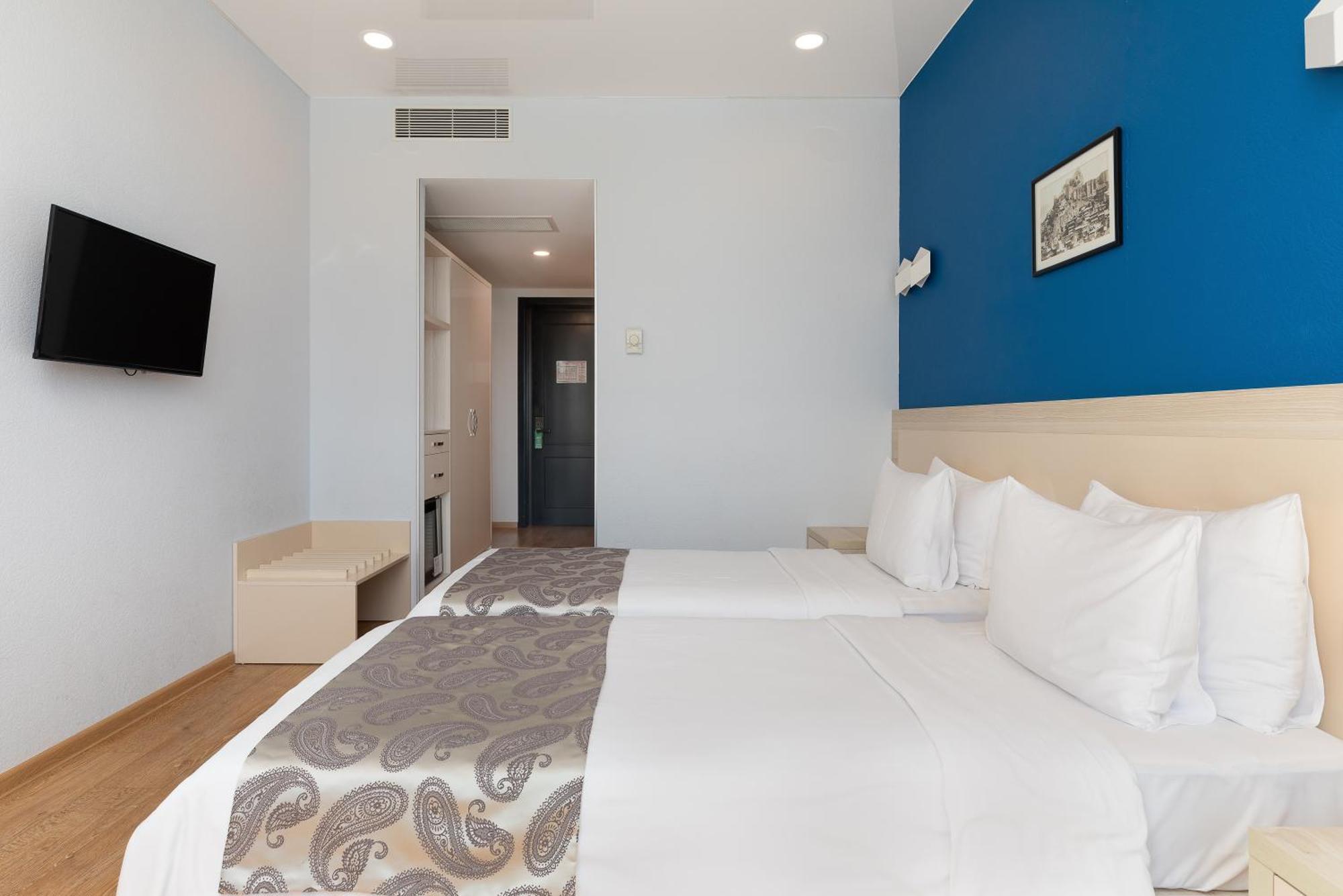 Iveria Inn Hotel Tbilisi Rom bilde