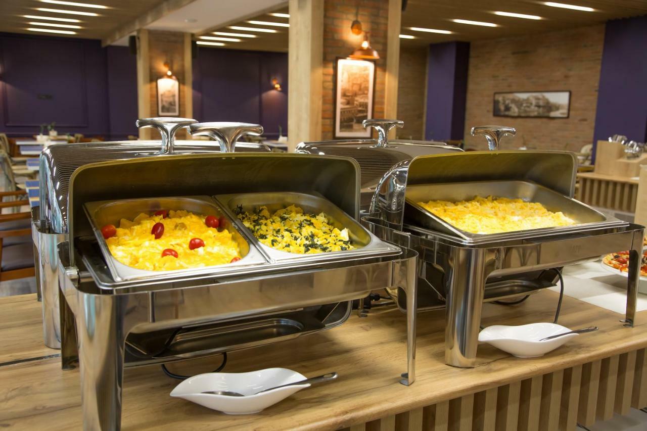 Iveria Inn Hotel Tbilisi Eksteriør bilde